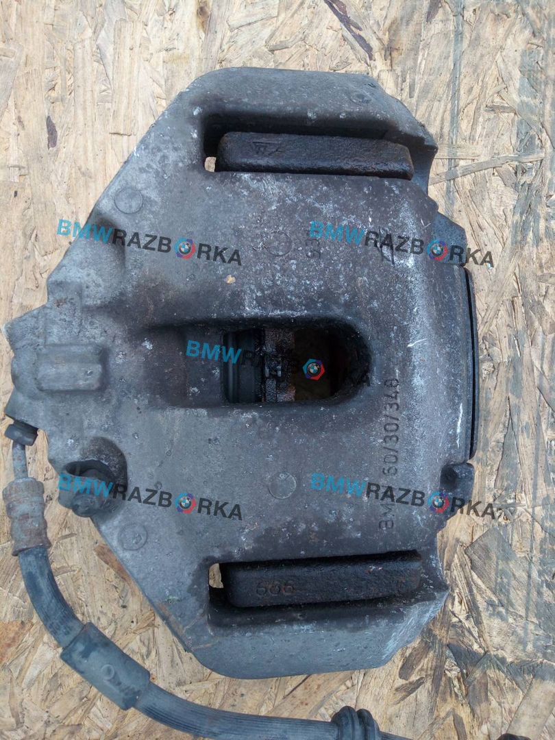 суппорт передний левый BMW 5 серия F07/F10/F11 2011, 3.0 л., N57 D30 A, дизель, АКПП, седан