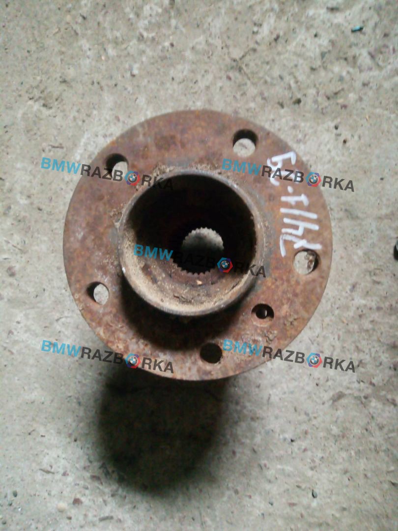 ступица задняя BMW 7 серия F01/F02 F01 2010, 4.0 л., D, дизель, АКПП, 475, седан, задний привод