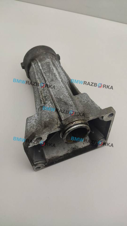 кронштейн полуоси BMW X6 E71/E72 2009, 3.0 л., N54 B30 A, бензин, АКПП, внедорожник 5 дв., 31507552542
