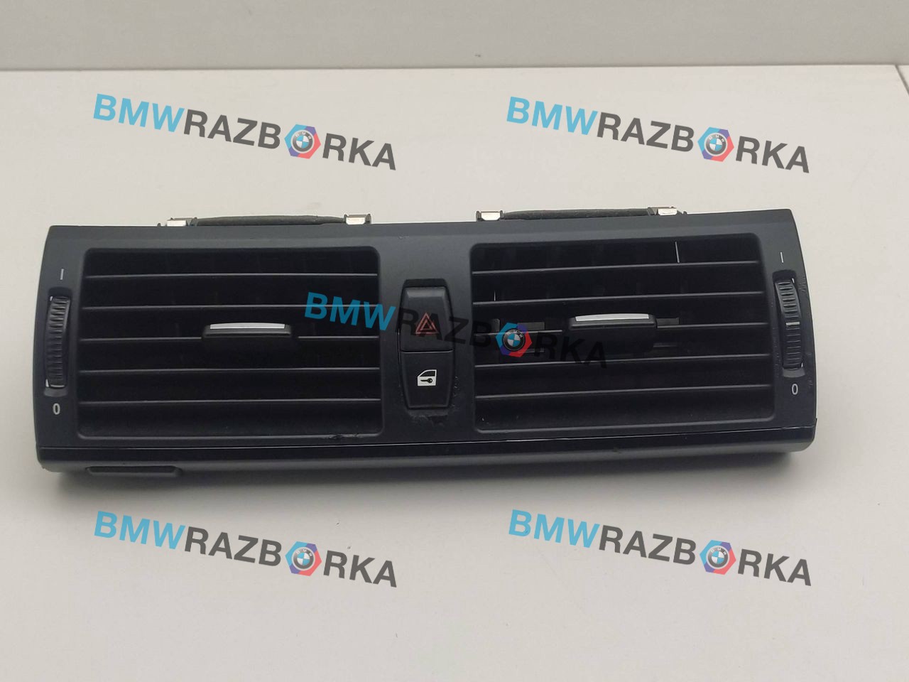 дефлектор обдува салона BMW X5 E70 2008, 3.0 л., M57 D30 (306D3), дизель, АКПП, внедорожник 5 дв., 7161801