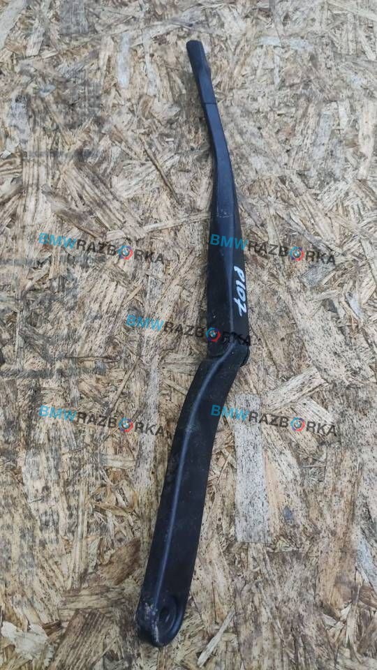 щеткодержатель (поводок стеклоочистителя, дворник) BMW 5 серия F07/F10/F11 2012, 3.0 л., бензин, АКПП, седан, 7182459