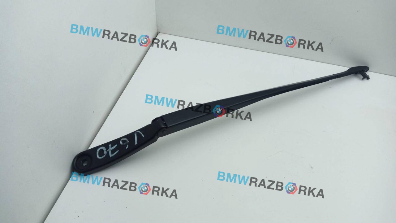 щеткодержатель (поводок стеклоочистителя, дворник) BMW 5 серия F07/F10/F11 2010, 4.4 л., i, N63 B44 A, бензин, АКПП, белый, хетчбэк 5 дв., задний привод, 61617211261