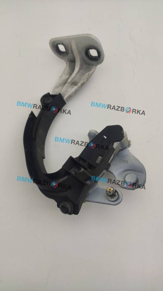 петля крышки багажника BMW 5 серия F07/F10/F11 2010, 4.4 л., i, N63 B44 A, бензин, АКПП, белый, хетчбэк 5 дв., задний привод