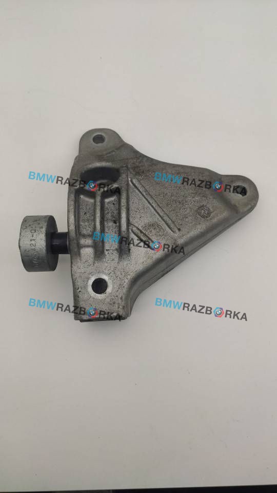 кронштейн двигателя BMW 5 серия F07/F10/F11 2012, 3.0 л., бензин, АКПП, седан, 22116777605