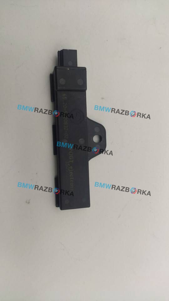 Антенна системы комфортного доступа BMW 5 серия F07/F10/F11 F10 2011, 3.0 л., i, N52N B30 A, бензин, АКПП, седан, задний привод, 9220832