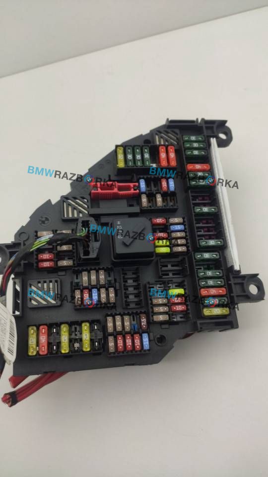 распределитель тока BMW 5 серия F07/F10/F11 2012, 3.0 л., D, дизель, АКПП, ceрый, хетчбэк 5 дв., задний привод, правый руль, 9264924