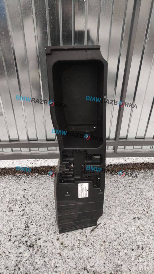 корыто пластиковое BMW X5 E70 [рестайлинг] 2012, 3.0 л., N55 B30 A, бензин, АКПП, внедорожник 5 дв., 51457127282