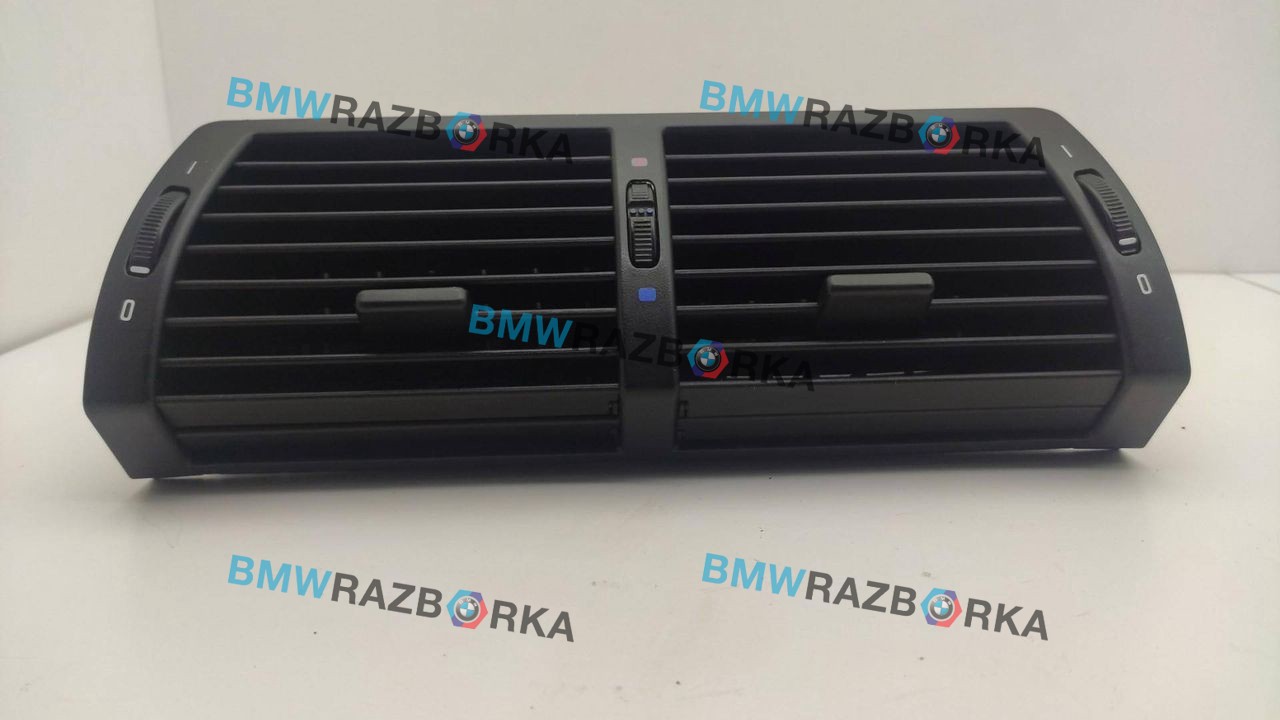 дефлектор обдува салона BMW X5 E53 2002, 3.0 л., M57 D30 (306D1), дизель, АКПП, внедорожник 5 дв., правый руль, 8402221