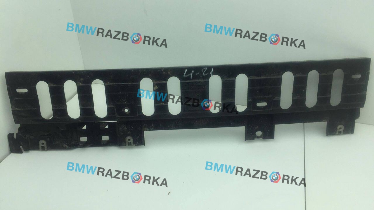 крепление бампера BMW 5 серия F07/F10/F11 2012, 3.0 л., D, дизель, АКПП, ceрый, хетчбэк 5 дв., задний привод, правый руль, 7313231