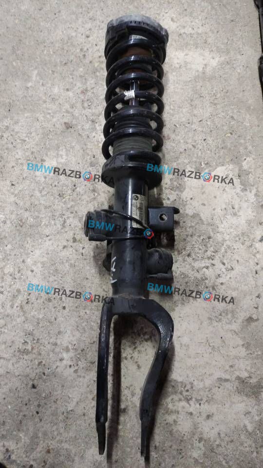 амортизатор передний левый BMW 5 серия F07/F10/F11 2012, 3.0 л., бензин, АКПП, седан, 37116796857