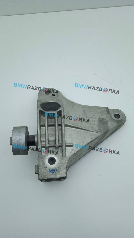 кронштейн двигателя BMW 5 серия F07/F10/F11 F10 2011, 3.0 л., i, N52N B30 A, бензин, АКПП, седан, задний привод, 6775911