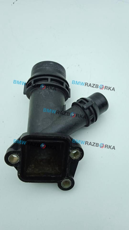 фланец (тройник) системы охлаждения BMW X5 E53 2002, дизель, 2247744