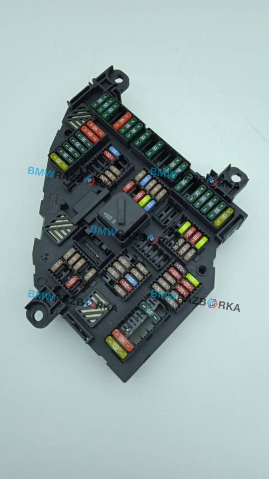 распределитель тока BMW 5 серия F07/F10/F11 2010, 3.0 л., i, N55 B30 A, бензин, АКПП, белый, хетчбэк 5 дв., задний привод, 9210857