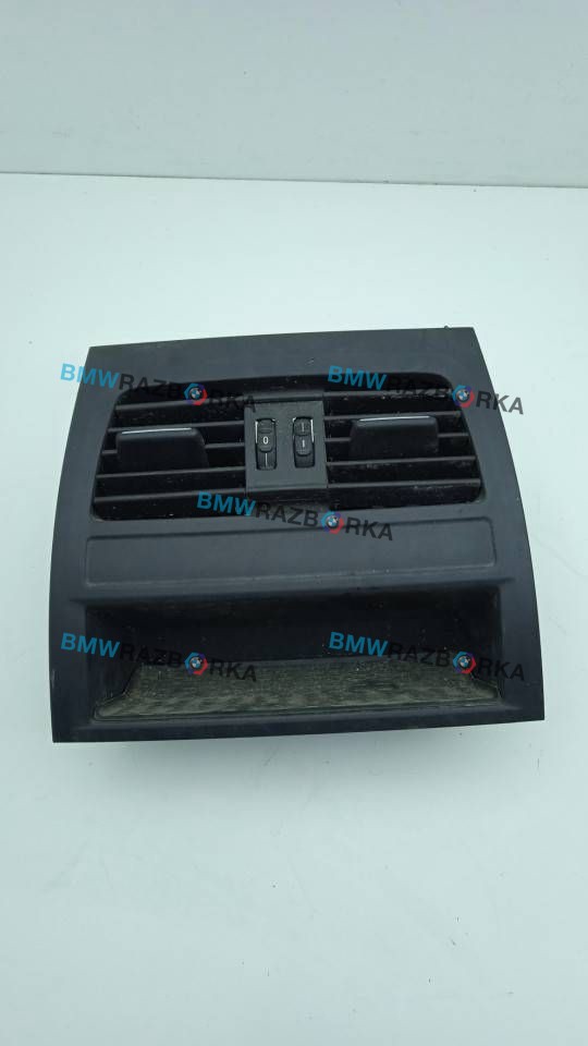 дефлектор обдува салона BMW 5 серия F07/F10/F11 2010, 3.0 л., i, N55 B30 A, бензин, АКПП, белый, хетчбэк 5 дв., задний привод, 9178350
