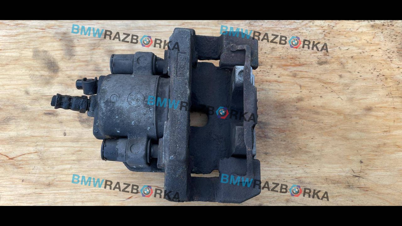 суппорт задний левый BMW X6 E71/E72 2011, 4.0 л., D, дизель, АКПП, белый, внедорожник 5 дв., полный привод, правый руль