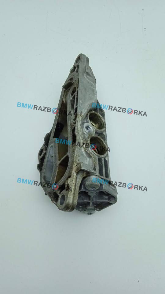 корпус термостата BMW 5 серия F07/F10/F11 2011, 3.0 л., бензин, АКПП, седан, 7573051