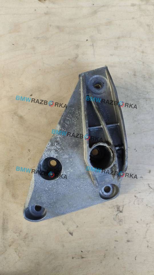 кронштейн двигателя BMW 5 серия F07/F10/F11 [рестайлинг] F10 2013, 2.0 л., N20 B20 A, бензин, АКПП, седан, 6781233