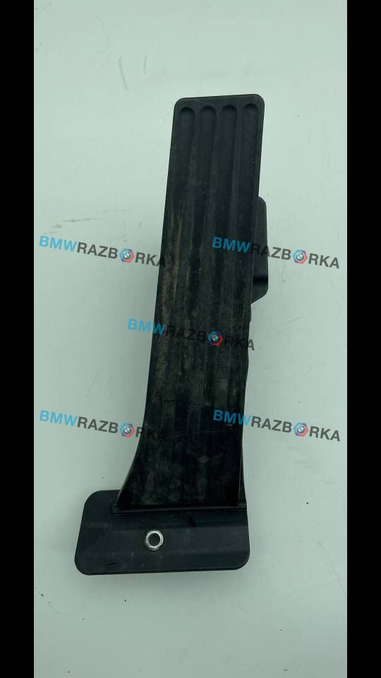педаль BMW X6 F16 2016, 4.0 л., D, дизель, АКПП, внедорожник 5 дв., полный привод, правый руль, 6853175