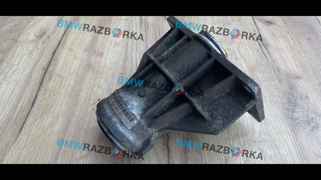 кронштейн полуоси BMW 3 серия F30/F31/F34 F30 2014, 2.0 л., N20 B20 B, бензин, АКПП, седан, 7601996