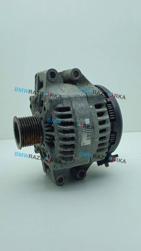 генератор BMW 5 серия F07/F10/F11 2011, 3.0 л., i, N55 B30 A, бензин, АКПП, седан, полный привод, 7591529