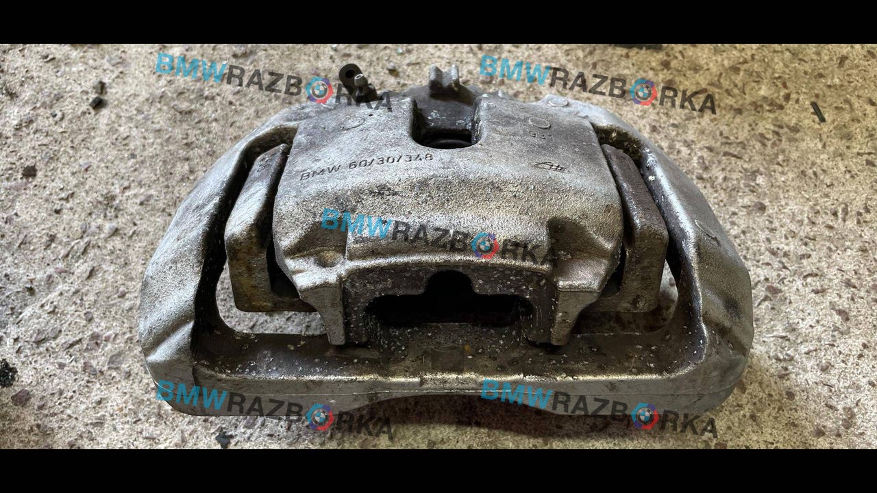 суппорт передний левый BMW 5 серия F07/F10/F11 [рестайлинг] 2013, 2.0 л., D, N47 D20 D, дизель, МКПП, седан, задний привод, правый руль