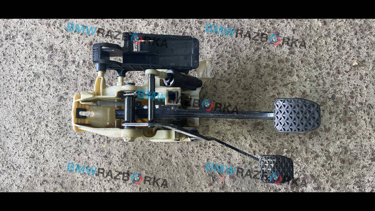 узел педальный (блок педалей) BMW 5 серия F07/F10/F11 [рестайлинг] 2013, 2.0 л., D, N47 D20 D, дизель, МКПП, седан, задний привод, правый руль, 6789744