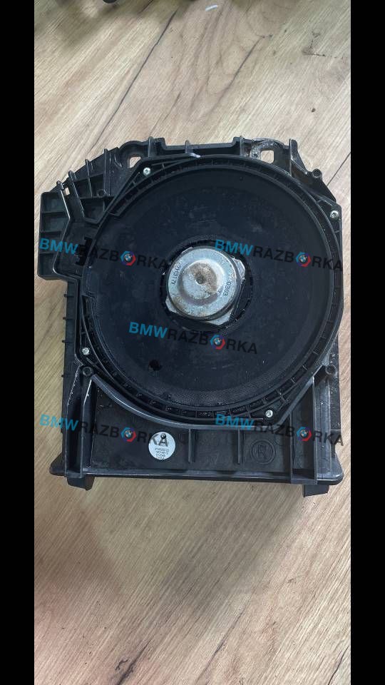 сабвуфер BMW 5 серия F07/F10/F11 [рестайлинг] 2013, 2.0 л., D, N47 D20 D, дизель, МКПП, седан, задний привод, правый руль, 9195200