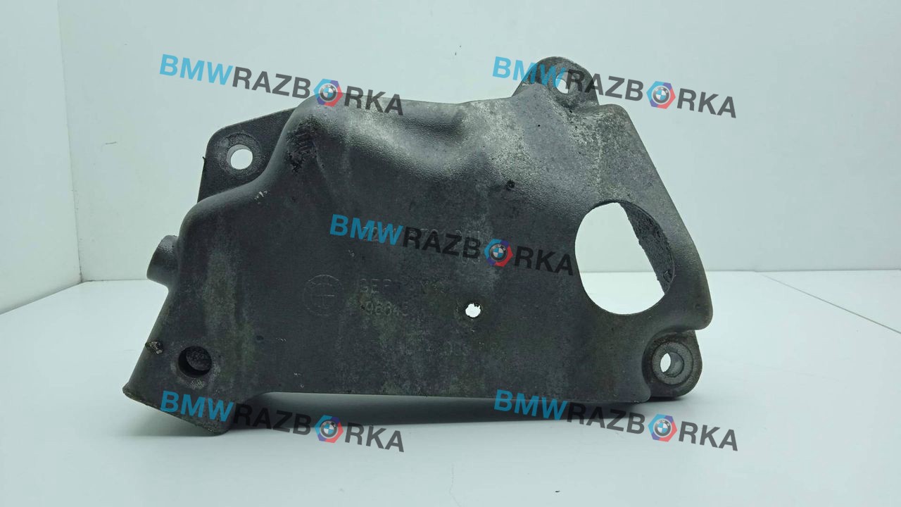 кронштейн двигателя BMW 5 серия F07/F10/F11 2012, 2.0 л., N47 D20 C, дизель, АКПП, седан, 6781241