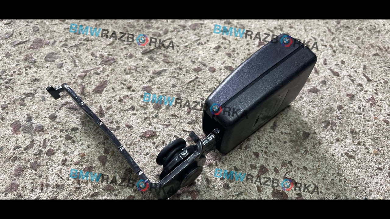 замок ремня безопасности BMW 6 серия F06/F12/F13 F12 2011, 4.4 л., бензин, АКПП, купе, полный привод, 7226393