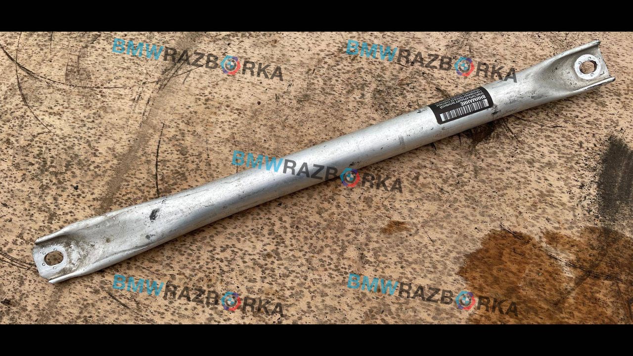 распорка стоек BMW 6 серия F06/F12/F13 F12 2011, 4.4 л., бензин, АКПП, купе, полный привод, 7180315