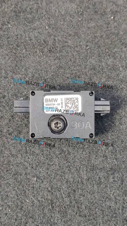 усилитель антенны BMW 5 серия G30/G31 2017, 3.0 л., i, B58 B30 A, бензин, АКПП, черный, седан, полный привод, правый руль, 9325724