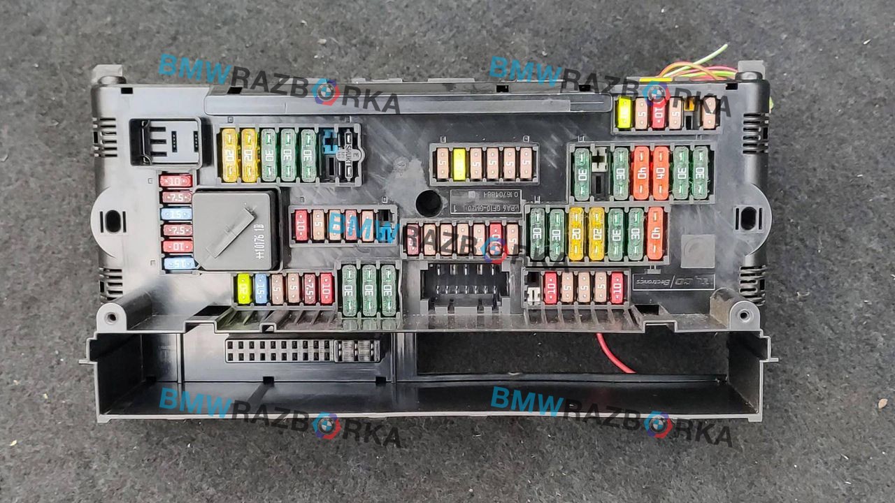 распределитель тока BMW 5 серия F07/F10/F11 2010, 3.0 л., дизель, 61149210861