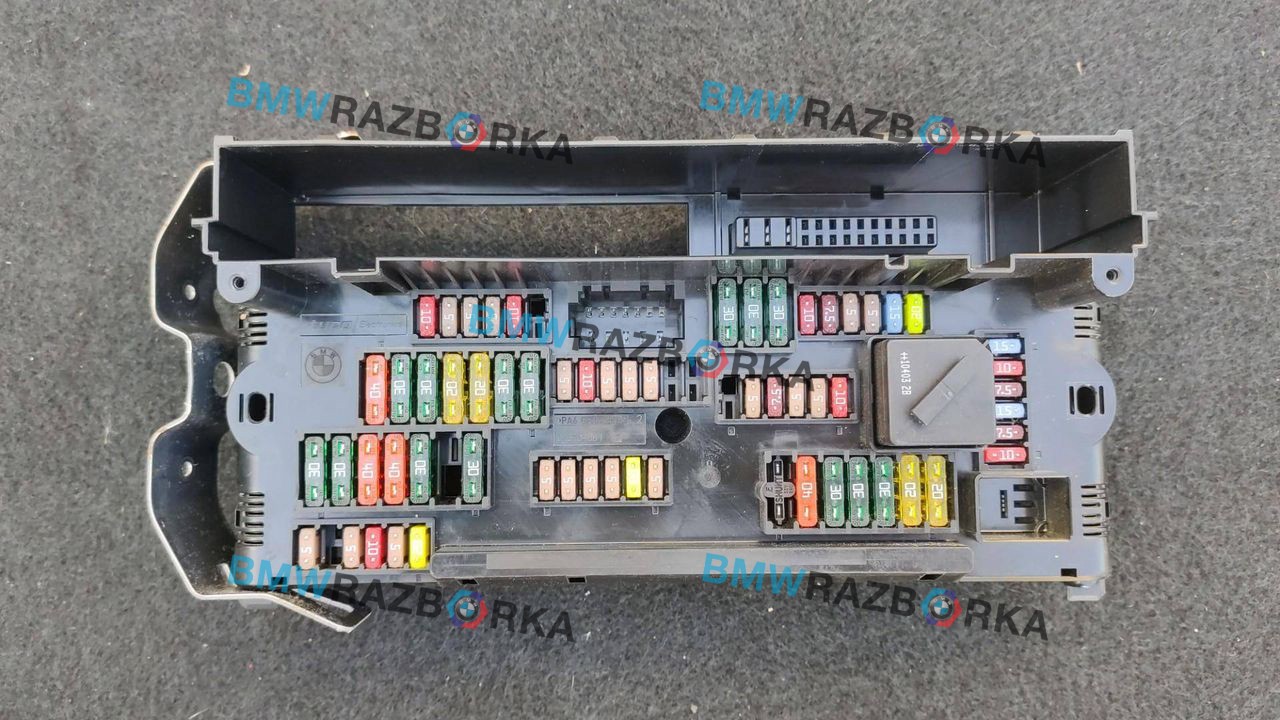 распределитель тока BMW 5 серия F07/F10/F11 2011, 3.0 л., i, N55 B30 A, бензин, АКПП, седан, полный привод, 61149234421