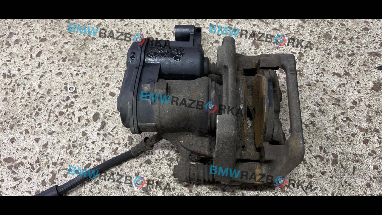 суппорт задний левый BMW 5 серия F07/F10/F11 2011, 3.0 л., i, N55 B30 A, бензин, АКПП, серый, седан, полный привод