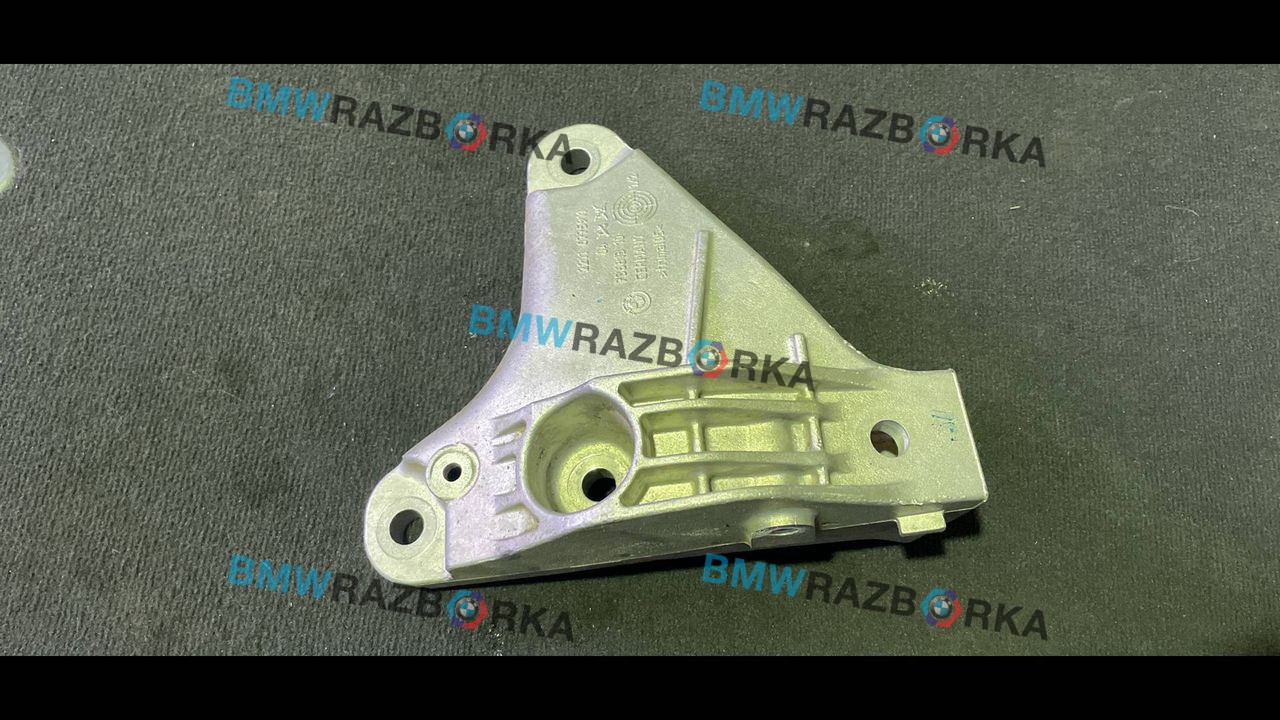 кронштейн двигателя BMW 5 серия F07/F10/F11 F10 2011, 3.0 л., N52 B30, бензин, АКПП, седан, 6775911