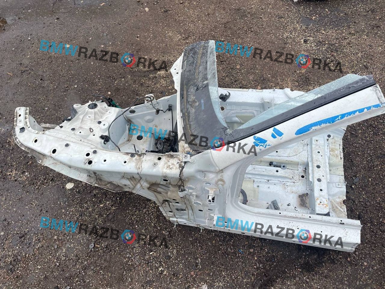 четверть передняя левая BMW 6 серия F06/F12/F13 F12 2011, 4.4 л., бензин, АКПП, купе, полный привод