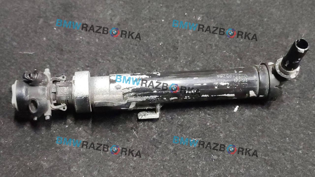 форсунка омывателя фары левая BMW 3 серия F30/F31/F34 F30 2013, 2.0 л., N20 B20 A, бензин, АКПП, седан, полный привод, 7275657