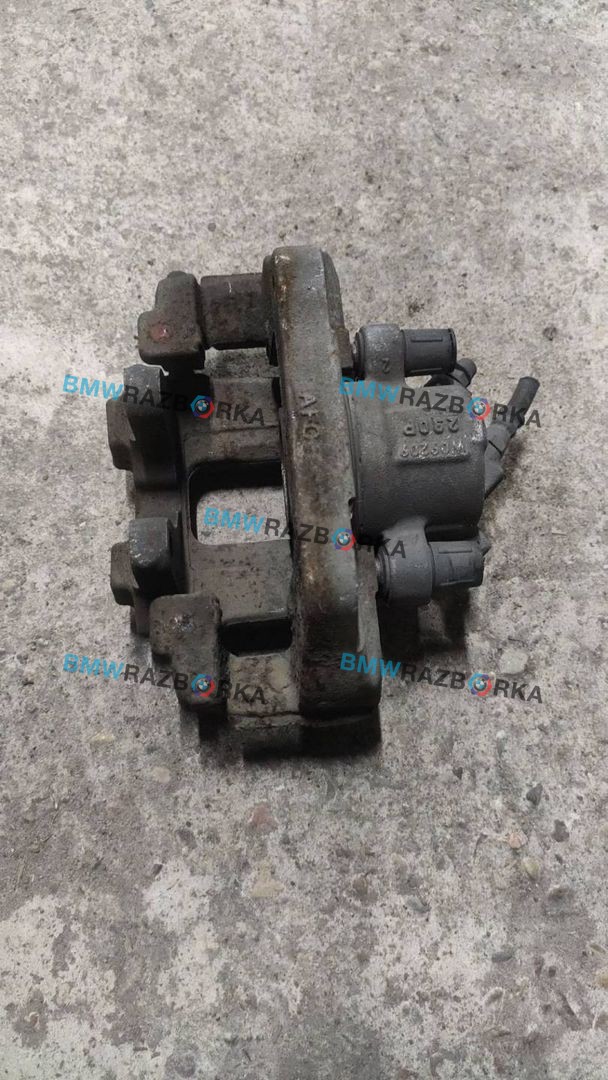 суппорт передний правый BMW 3 серия F30/F31/F34 F30 2013, 2.0 л., N20 B20 A, бензин, АКПП, седан, полный привод