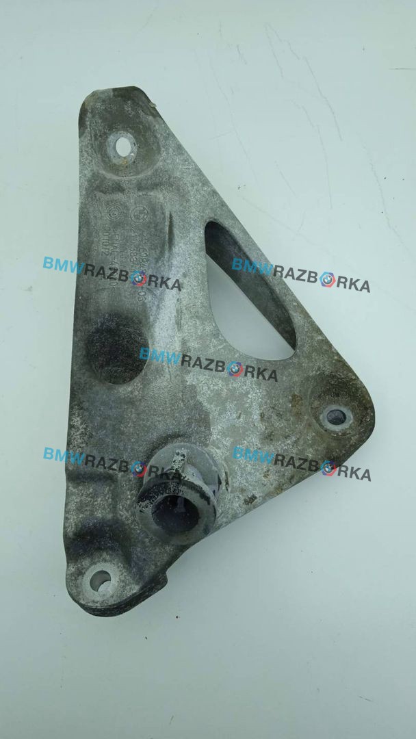 кронштейн двигателя BMW 3 серия F30/F31/F34 F30 2014, 3.5 л., дизель, АКПП, седан, 6784829