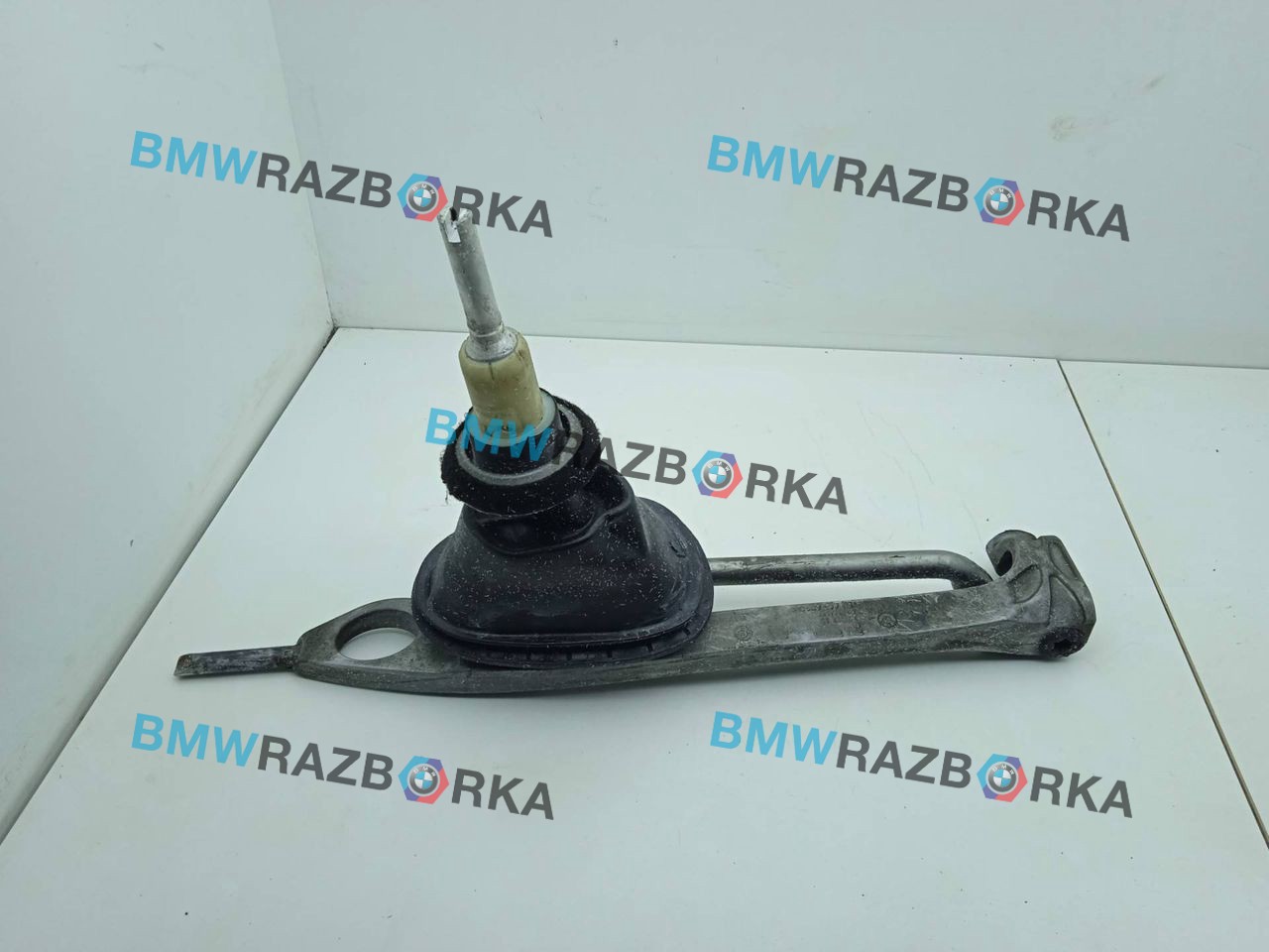кулиса BMW 3 серия F30/F31/F34 F30 2012, 2.0 л., D, N47 D20 C, дизель, МКПП, 300, седан, задний привод, правый руль, 7605091, 7605094