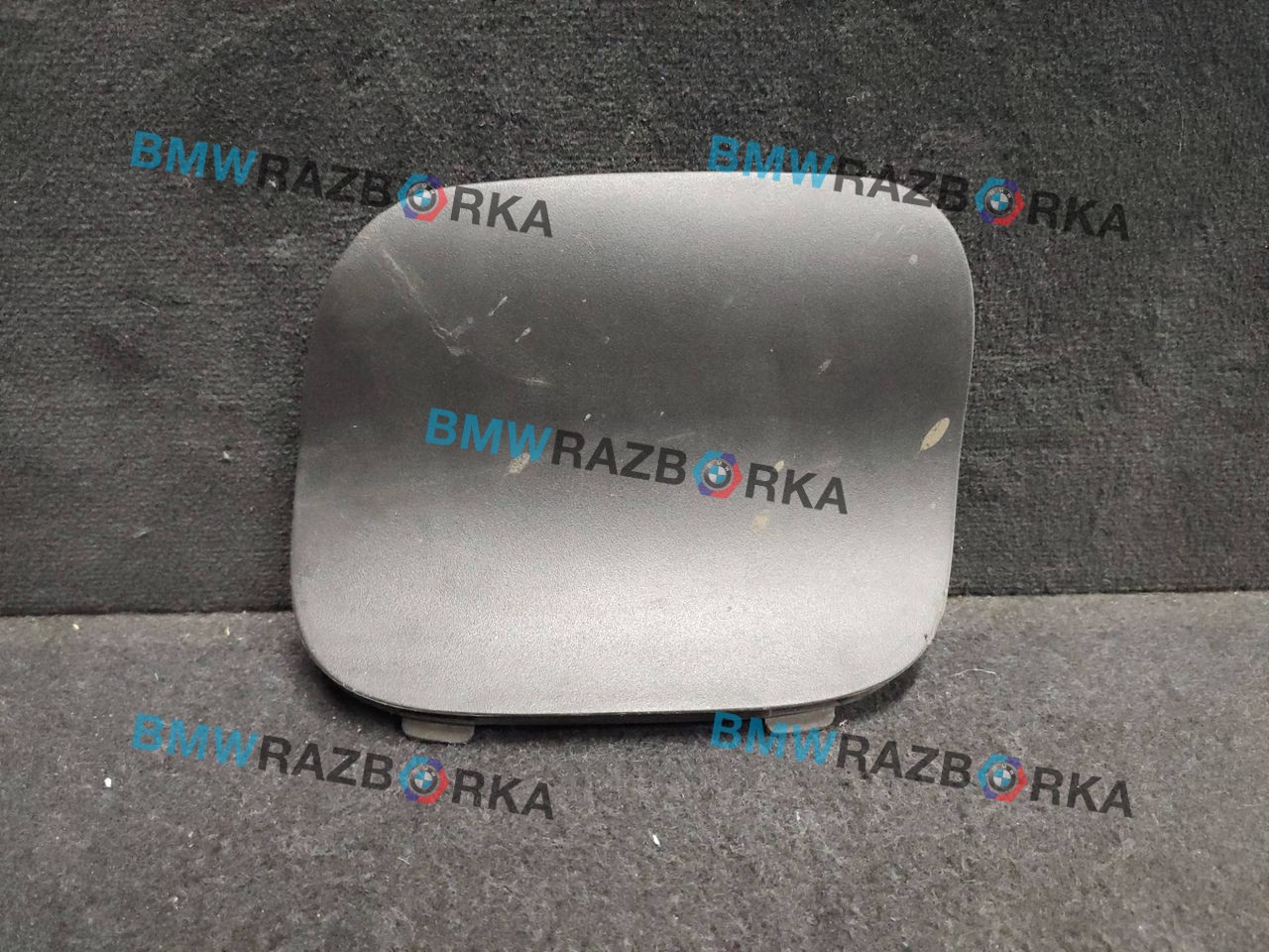 заглушка заднего бампера под крюк BMW X5 E53 2002, 3.0 л., M57 D30 (306D1), дизель, АКПП, внедорожник 5 дв., 8244439