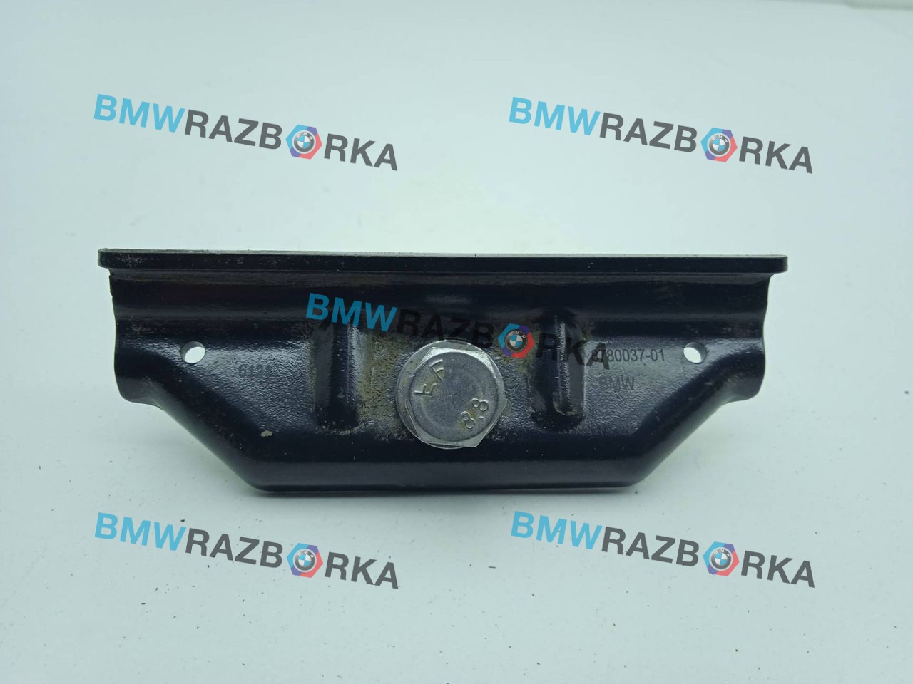 крепление аккумулятора BMW X2 F39 2018, 2.0 л., i, B46 A20 B, бензин, АКПП, чёрный, внедорожник 5 дв., полный привод, 8780037