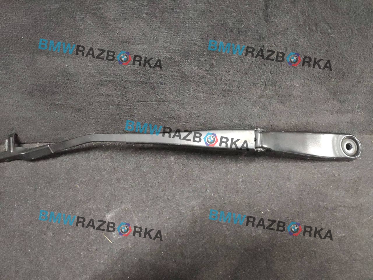 щеткодержатель (поводок стеклоочистителя, дворник) BMW X3 F25 2012, 3.0 л., i, N55 B30 A, бензин, АКПП, черный, внедорожник 5 дв., полный привод, 7213271