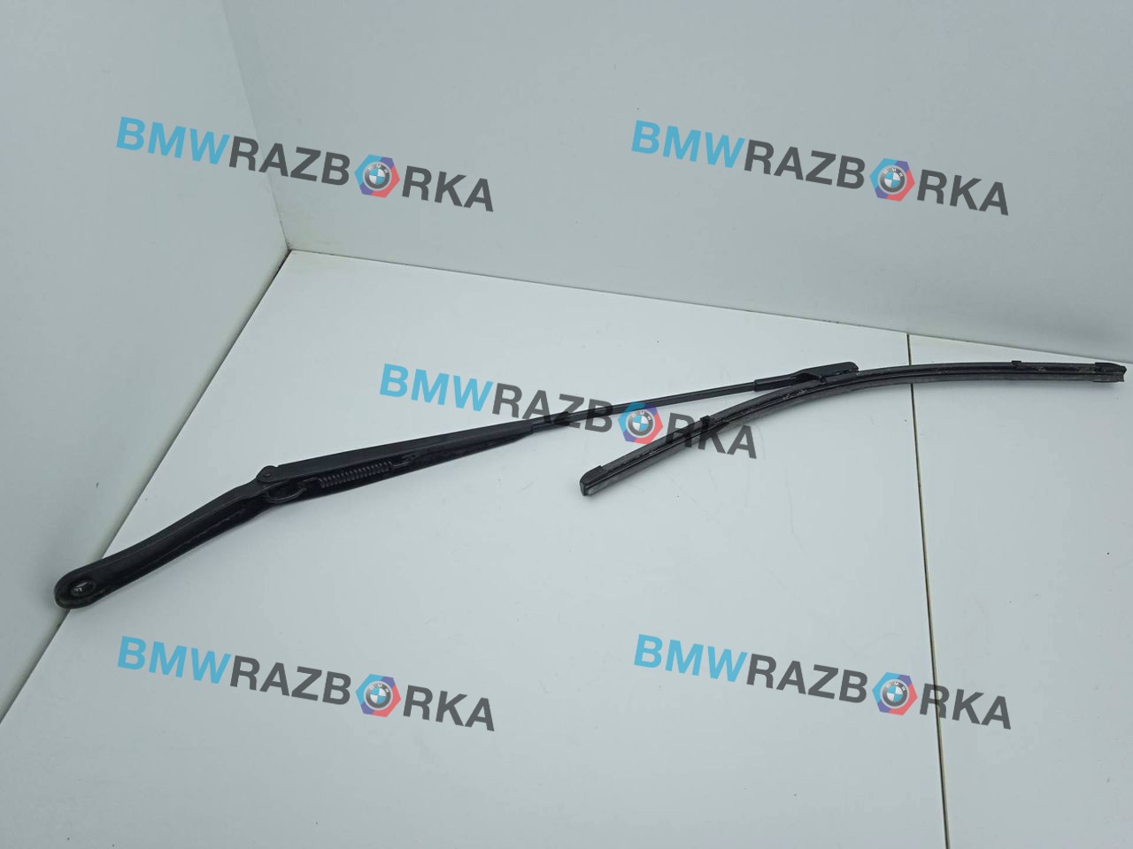 щеткодержатель (поводок стеклоочистителя, дворник) BMW X2 F39 2018, 2.0 л., i, B46 A20 B, бензин, АКПП, чёрный, внедорожник 5 дв., полный привод, 7429708