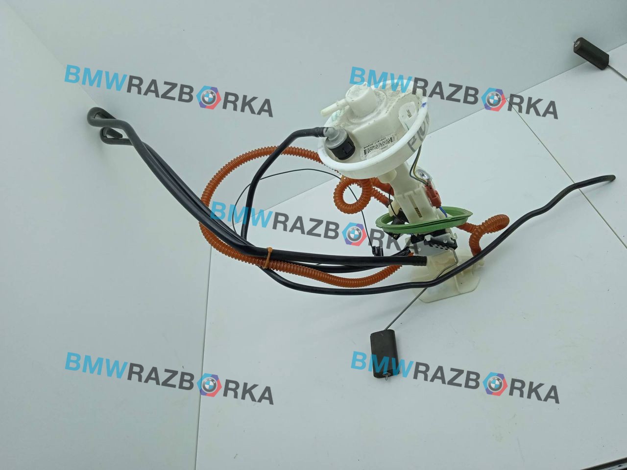 колба в бак BMW X5 E70 [рестайлинг] 2010, 3.0 л., АКПП, внедорожник 5 дв., полный привод, 7181082
