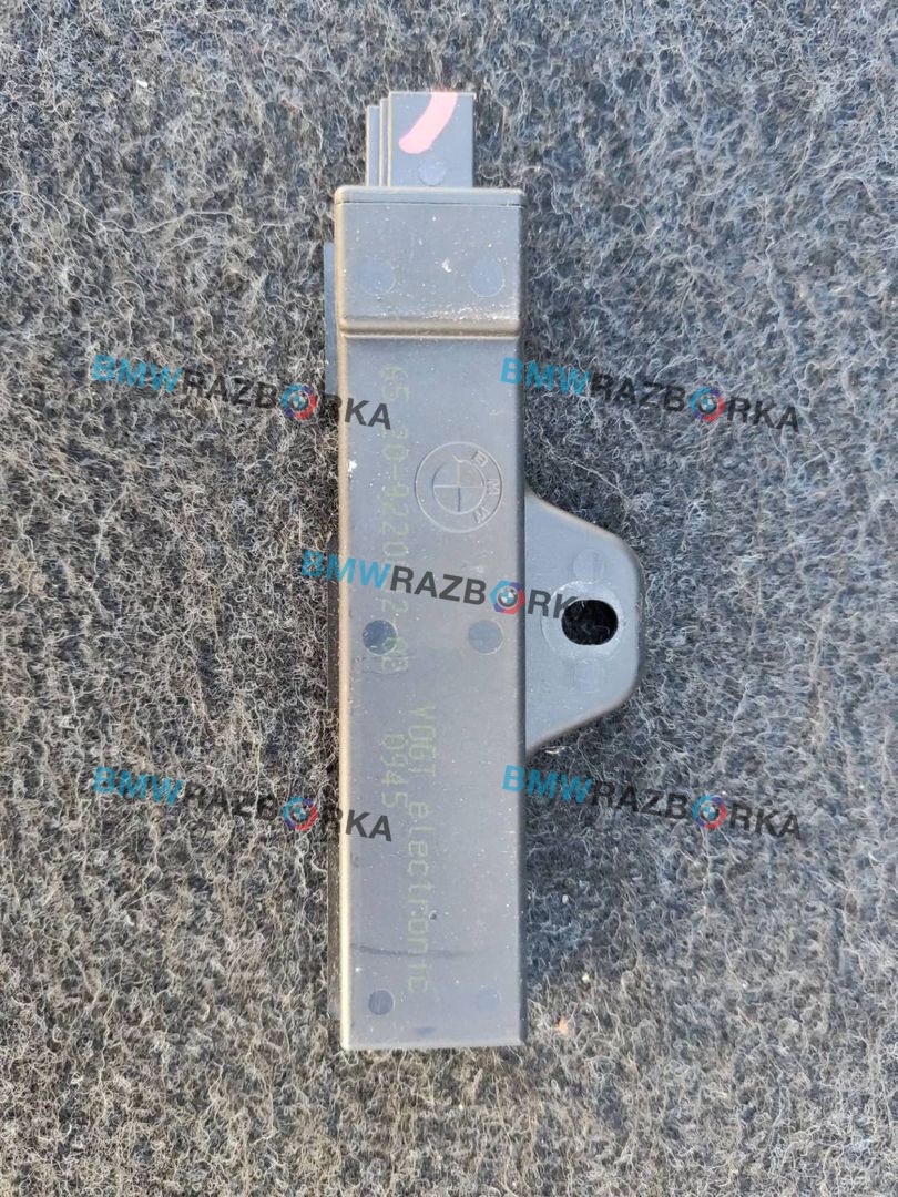 Антенна системы комфортного доступа BMW 7 серия F01/F02 [рестайлинг] F02 2014, 3.0 л., N55 B30 A, бензин, АКПП, седан, полный привод, 9220832