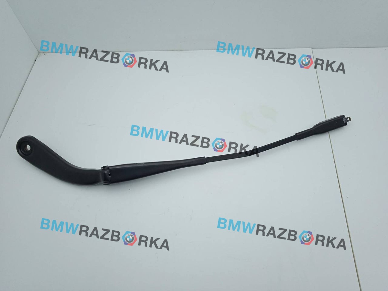 щеткодержатель (поводок стеклоочистителя, дворник) BMW 3 серия F30/F31 [рестайлинг] F30 2016, 3.0 л., B58 B30 A, бензин, АКПП, седан, задний привод