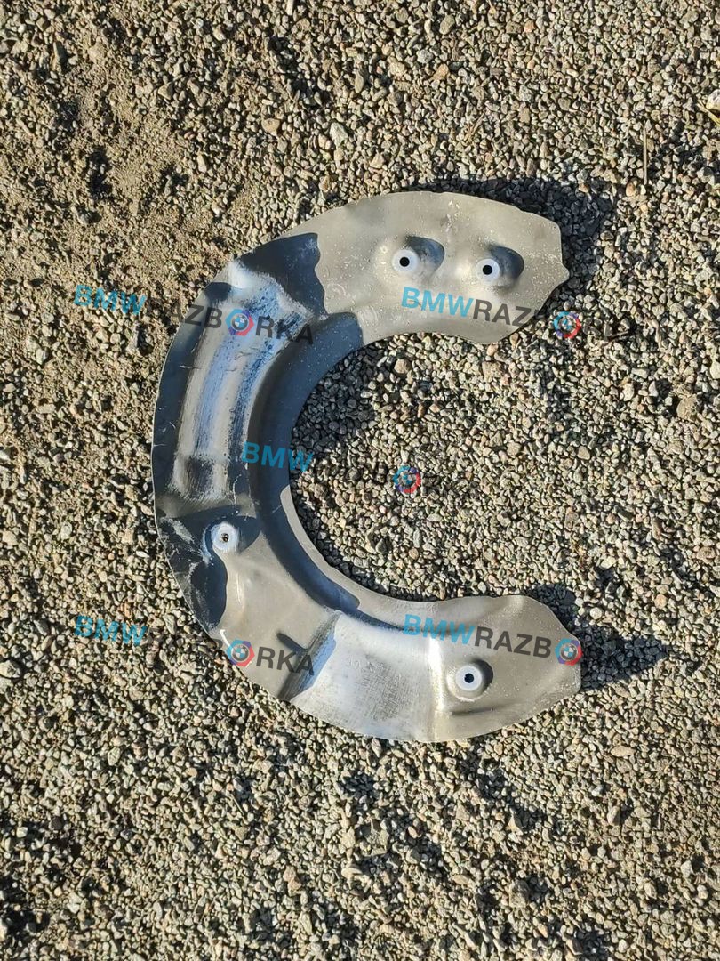 защитный кожух тормозного механизма BMW 5 серия F07/F10/F11 F10 2011, 3.0 л., N52 B30, бензин, АКПП, седан, 6775266