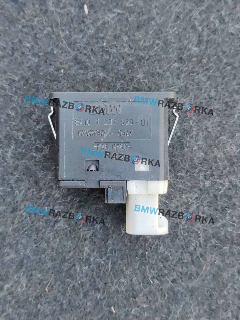 разъем AUX / USB BMW 7 серия F01/F02 [рестайлинг] 2015, 4.4 л., бензин, АКПП, седан, полный привод, 9237653
