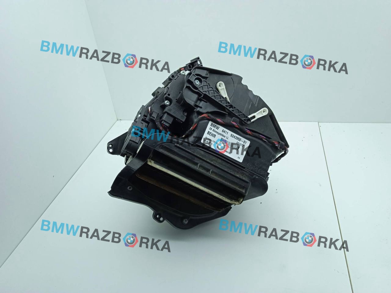 моторчик печки BMW 5 серия F07/F10/F11 F10 2011, 3.5 л., бензин, АКПП, седан, 9243950